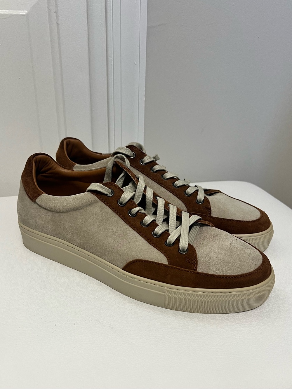 PETER MILLAR Men's Suede Low-Top Sneakers in Beige and Brown Size 11 PRE-OWNED